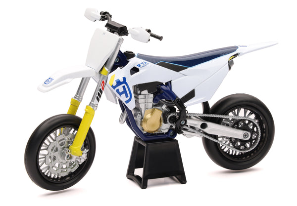 NEW-RAY 58163 1:12 Scale Husqvarna FS450 Super Moto Bike